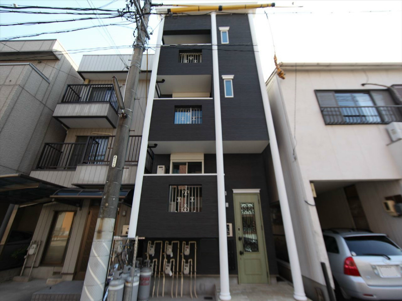 外観　1フロア2部屋（全部屋角部屋）家具家電ご用意できます
