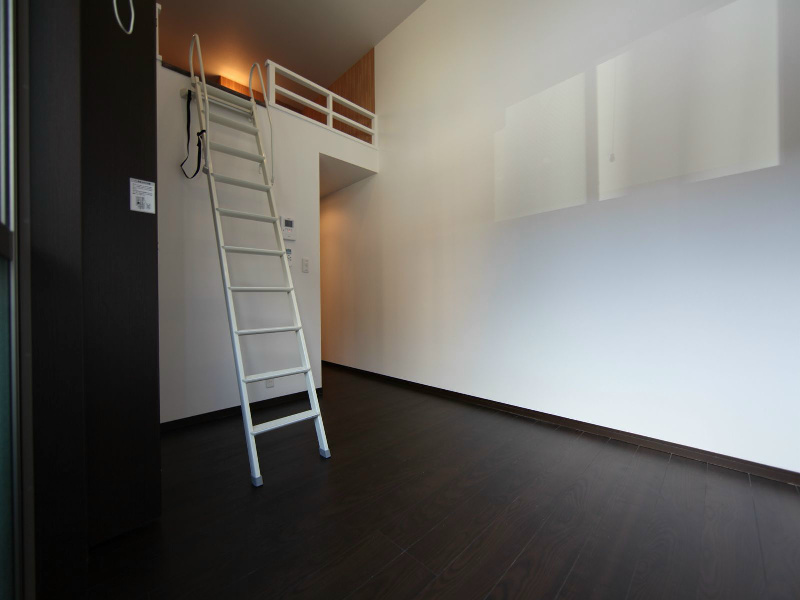 アーティ山王 洋室8.7帖　ロフト5.5帖（収納でもお部屋でも使えます）