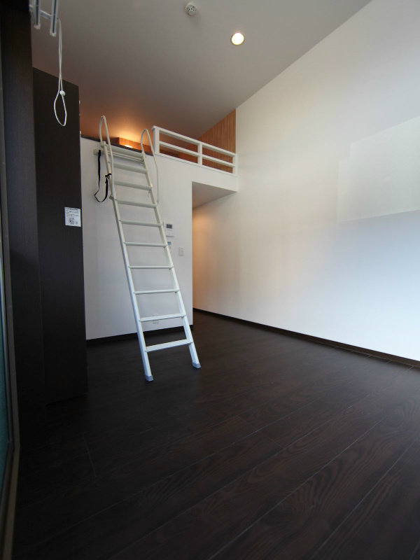 アーティ山王 洋室8.7帖　ロフト5.5帖（収納でもお部屋でも使えます）