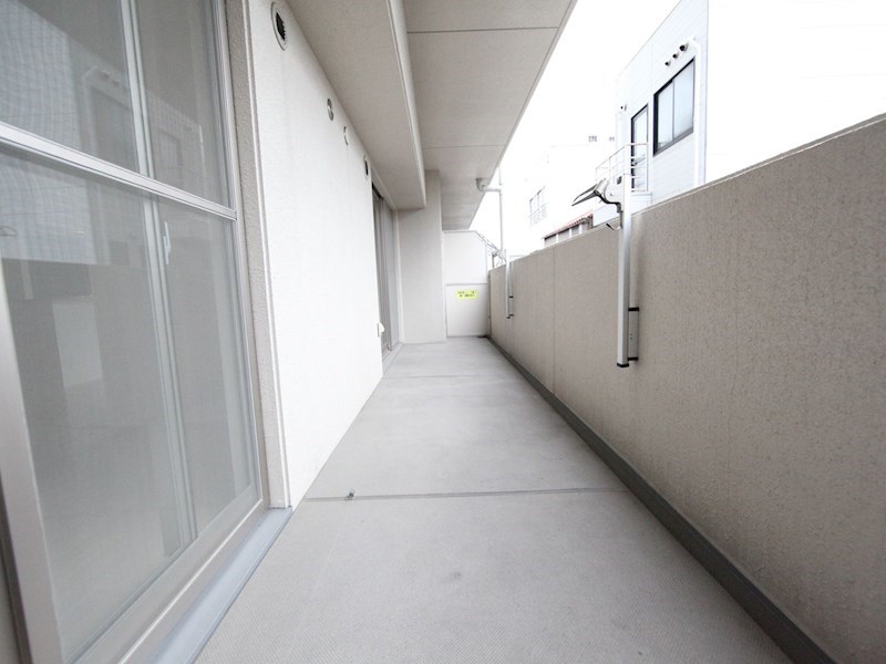 スクエア名古屋港 南面バルコニー