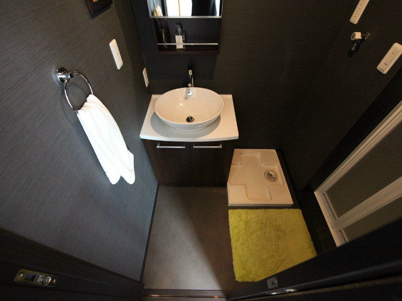 Ｌｕｃｉｅ本陣（ルシエ本陣） 脱衣所　オシャレな独立洗面台付　洗濯機ご用意できます
