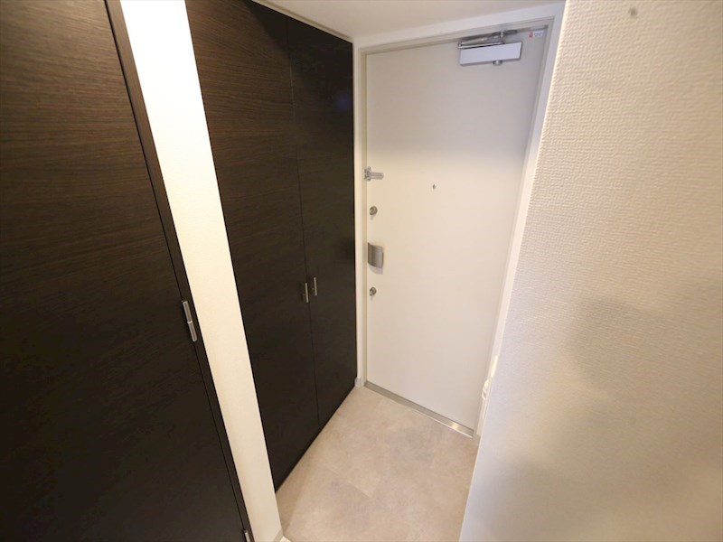 エステムコート名古屋鶴舞シエル 玄関　シューズボックス付（収納充実してます）