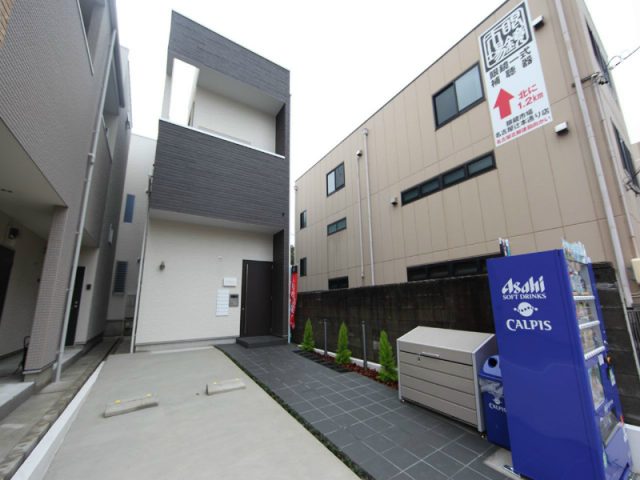 GrandticLuce志賀本通 2階にはルーフバルコニー 愛知県名古屋市北区杉栄町4丁目90-2