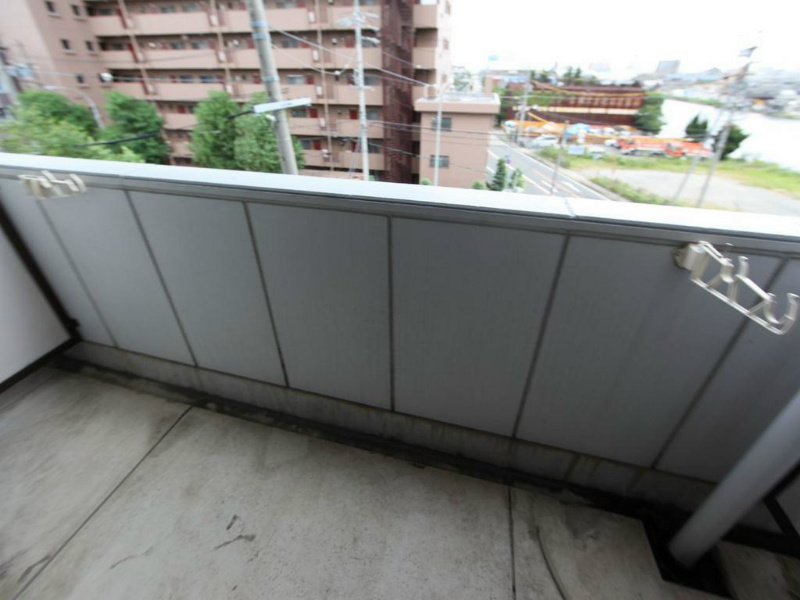 センチュリーパーク新川一番館 バルコニー