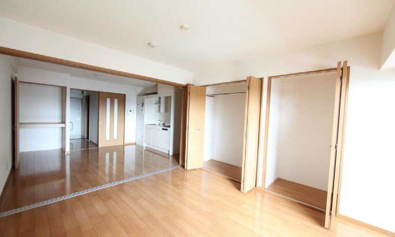 センチュリーパーク新川一番館 洋室6帖　DK6.7帖とつなげても仕切っても使えます