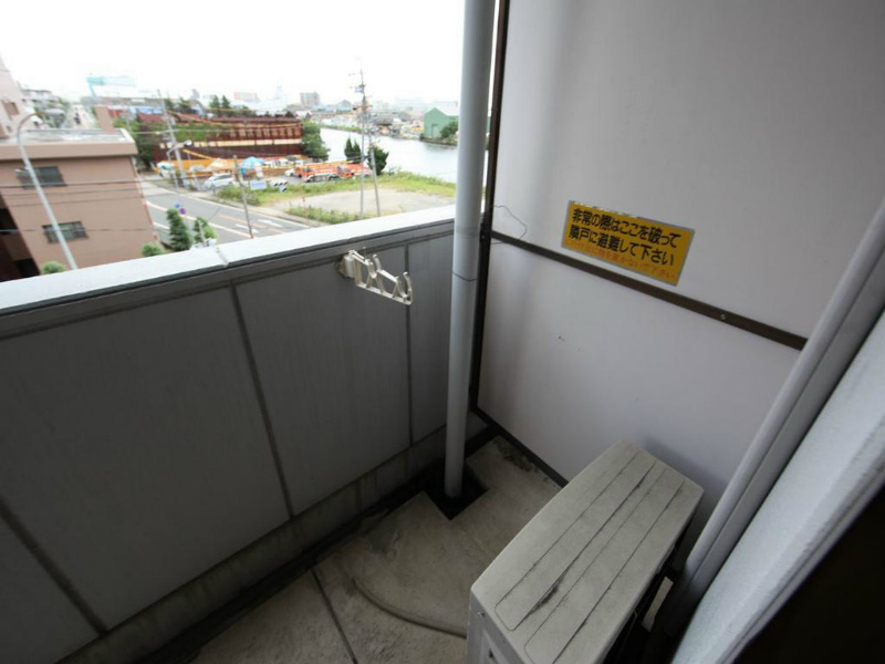 センチュリーパーク新川一番館 バルコニー