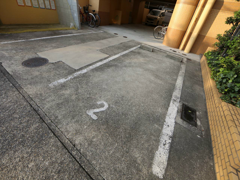 キングスコート今池 敷地内駐車場