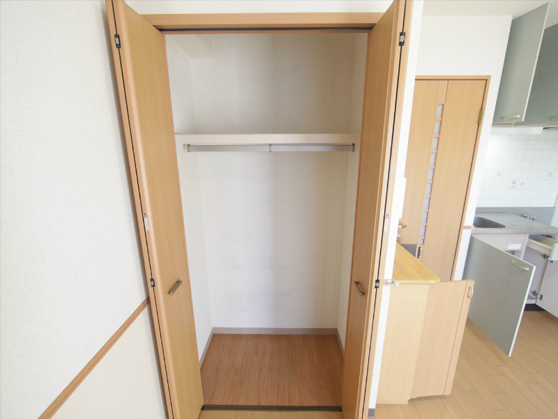 ソシア内山 クローゼット（収納充実してます）