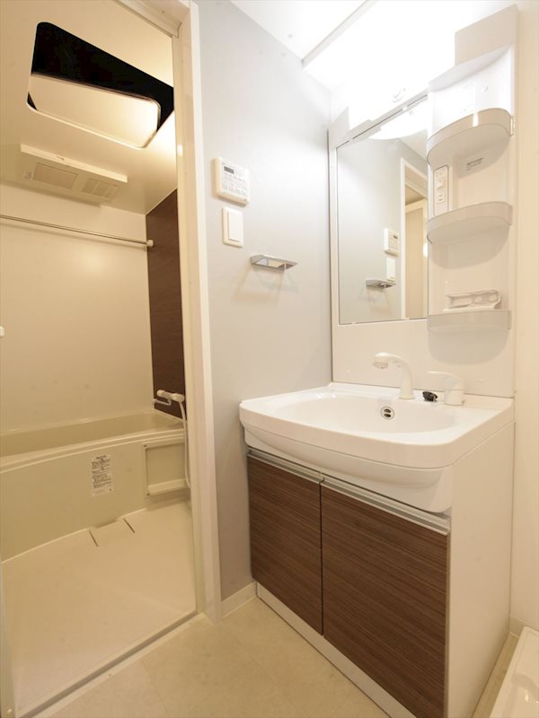 S-RESIDENCE池下駅前 脱衣所　独立洗面台（シャンプードレッサー付）