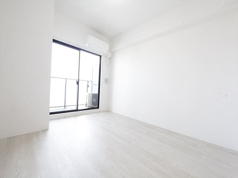 S-RESIDENCE池下駅前 洋室7.3帖　エアコン完備　バルコニーに面しています