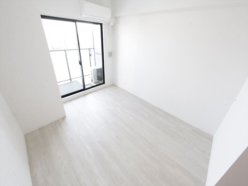 S-RESIDENCE池下駅前 洋室7.3帖　エアコン完備　バルコニーに面しています