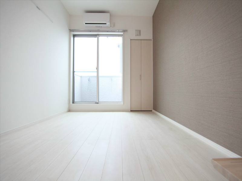 Ｖｅｒｄｅ新守西（ヴェルデ新守西） 洋室6.2帖　ロフト6.6帖（収納にも寝室にも使えます）