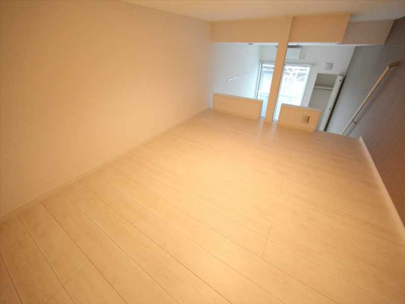 Ｖｅｒｄｅ新守西（ヴェルデ新守西） 上段ロフト6.6帖（収納としても寝室としても使えます）