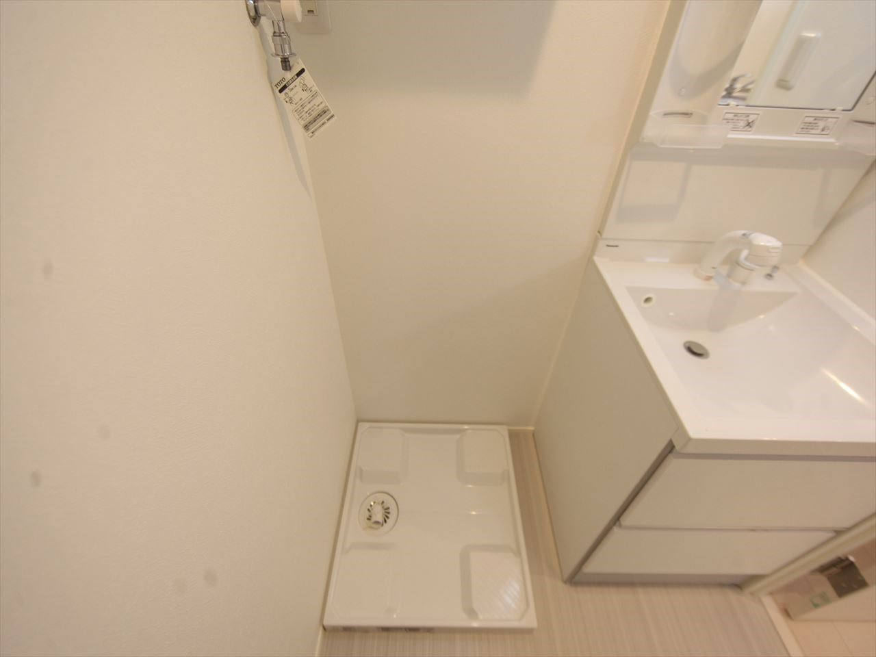 コードソレイユ柳ヶ枝町 脱衣所　室内洗濯機置き場