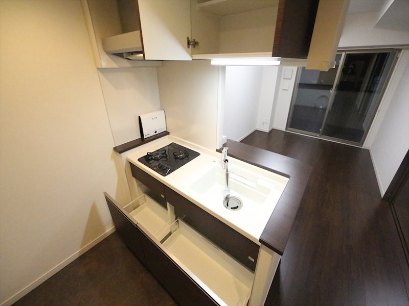 ＲＥＳＩＤＥＮＣＥ丸の内七間町 システムキッチン（ガス2口コンロ付）カウンターキッチン