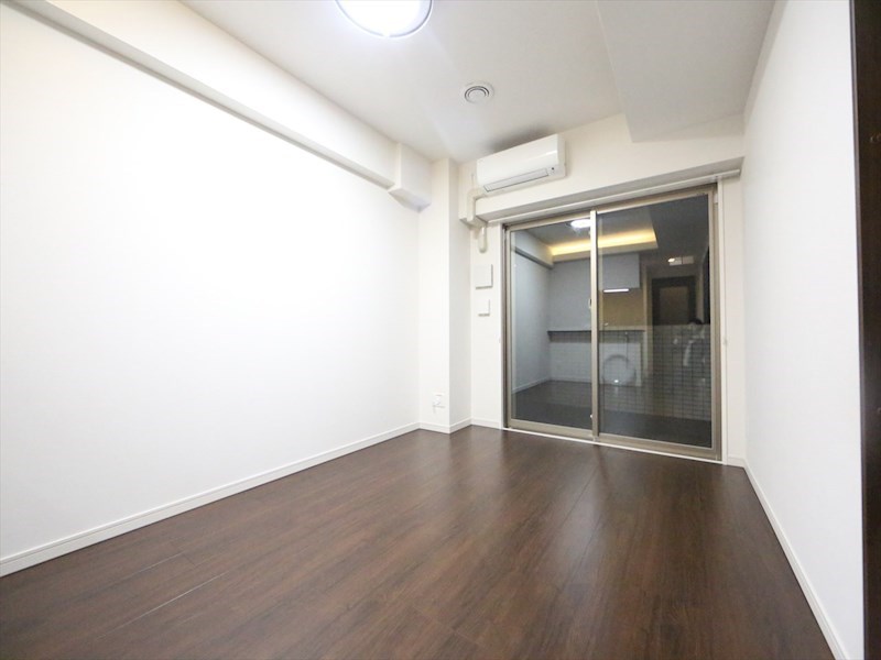 ＲＥＳＩＤＥＮＣＥ丸の内七間町 ＬＤＫ10.7帖　エアコン付　カウンターキッチン　バルコニー