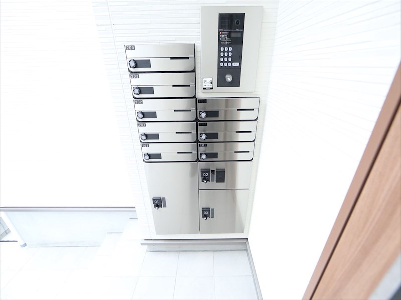 ＧＲＡＮＤＴＩＣ志賀本通南 宅配ＢＯＸ・集合ポスト有り