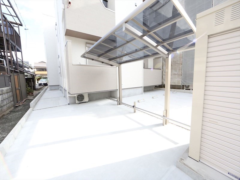 ＧＲＡＮＤＴＩＣ志賀本通南 屋根付き駐輪場