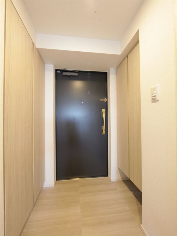 S-RESIDENCE星ヶ丘 玄関　シューズボックス完備