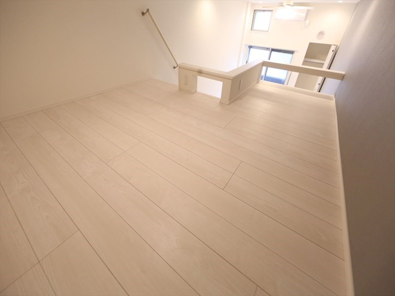 ハーモニーテラス靖国町IV ロフト5.2帖（収納にも寝室にも使えます）