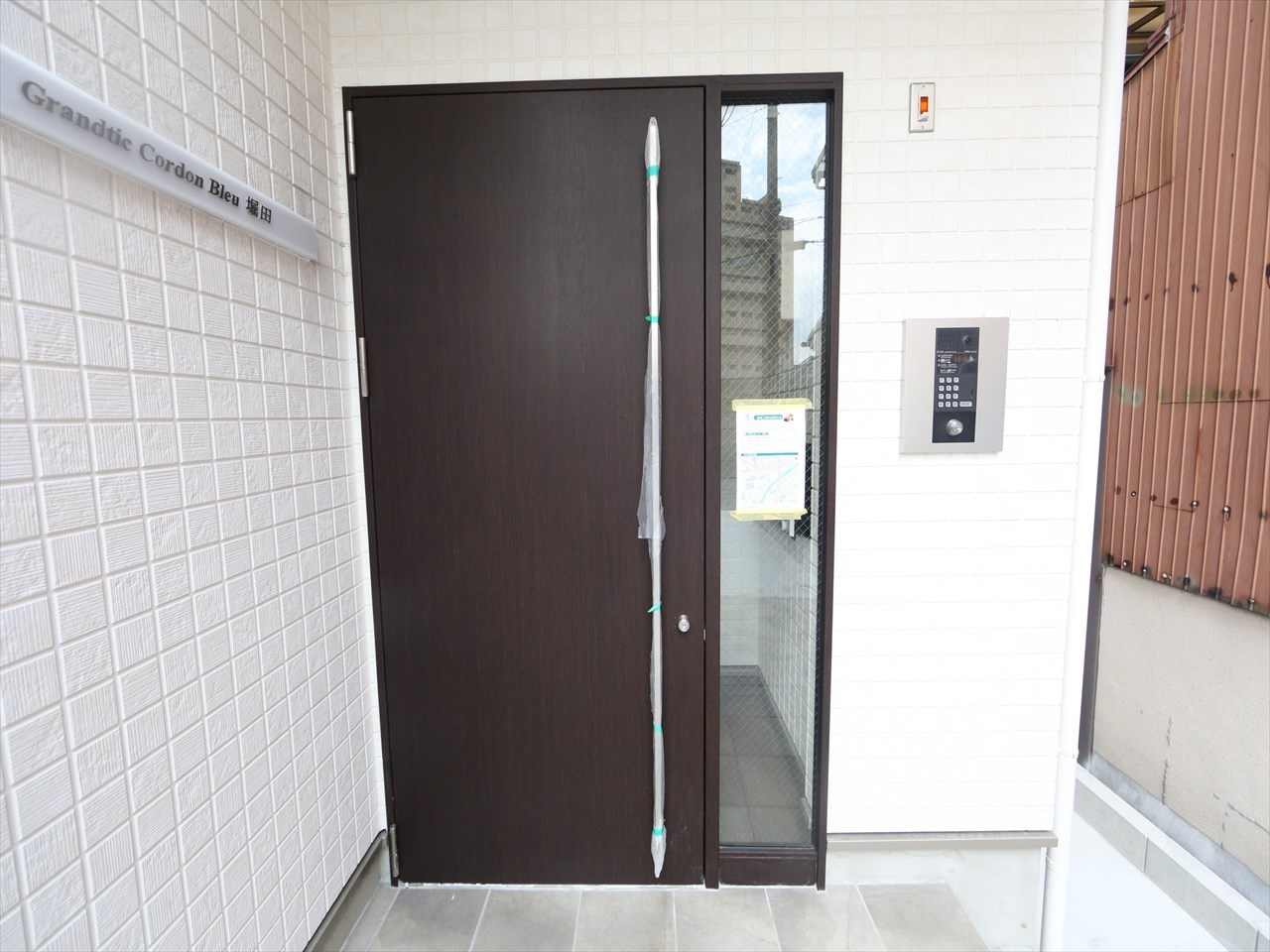 GrandticCordonBleu堀田（グランティックコルドンブルー堀田） エントランス　オートロック付