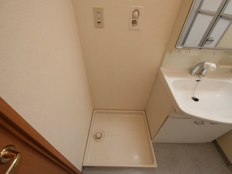 アビタシオン葵 室内洗濯機置場　洗濯機ご用意できます
