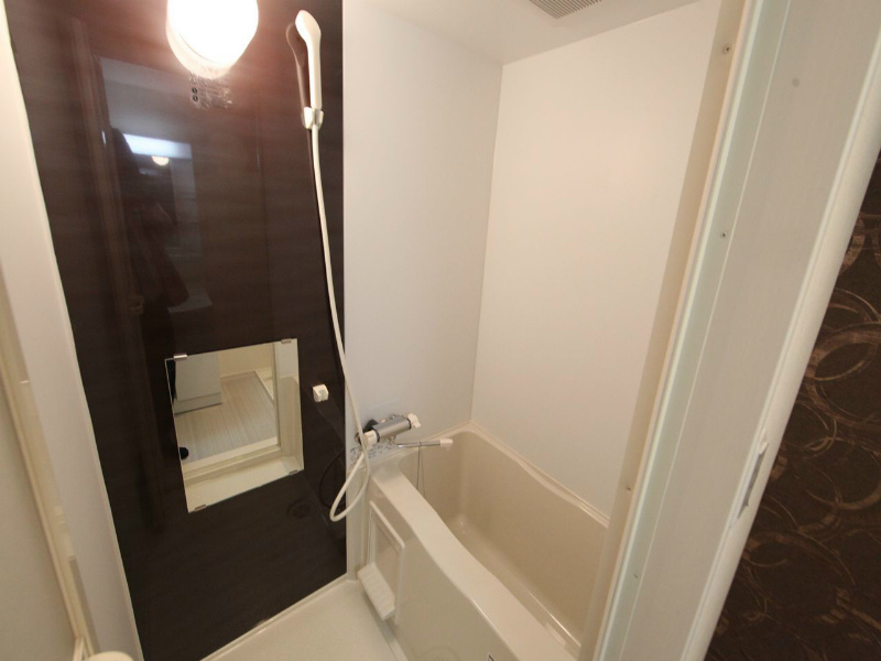 メゾンラフィネ バスルーム（お風呂トイレ別）