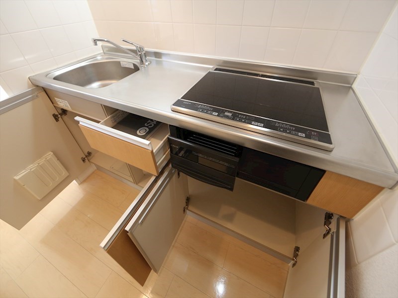 Ｃａｎｏｎ　Ｏｏｓｕ（カノン大須） システムキッチン（ＩＨ3口コンログリル付）