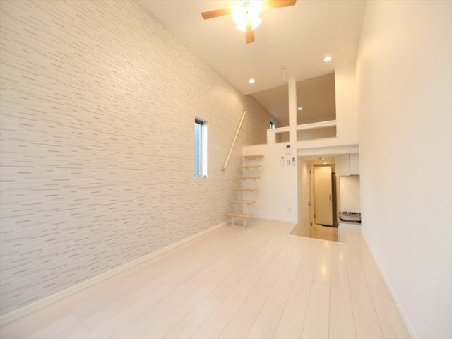 リアンハイム六番町 ロフトに階段で上がれます(階段式ロフト)愛知県名古屋市熱田区四番1丁目12-23