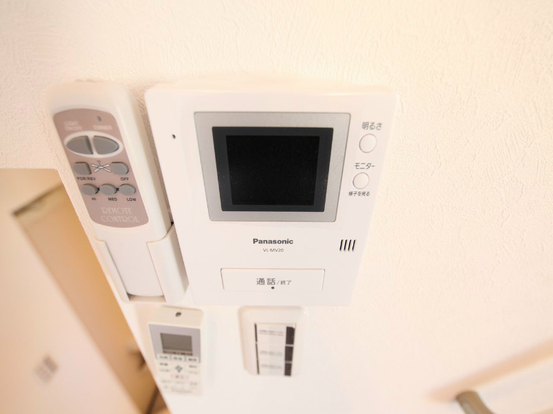 ＤＥＳＩＧＮＳＱＵＡＲＥ（デザインスクエア） ＴＶモニター付インターホン