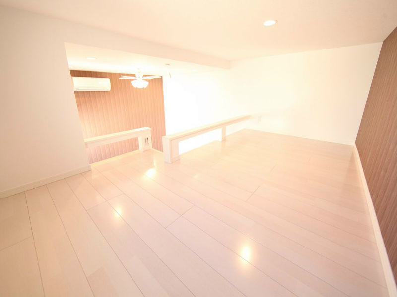 ＤＥＳＩＧＮＳＱＵＡＲＥ（デザインスクエア） ロフト5.7帖（収納としても寝室としても使えます）
