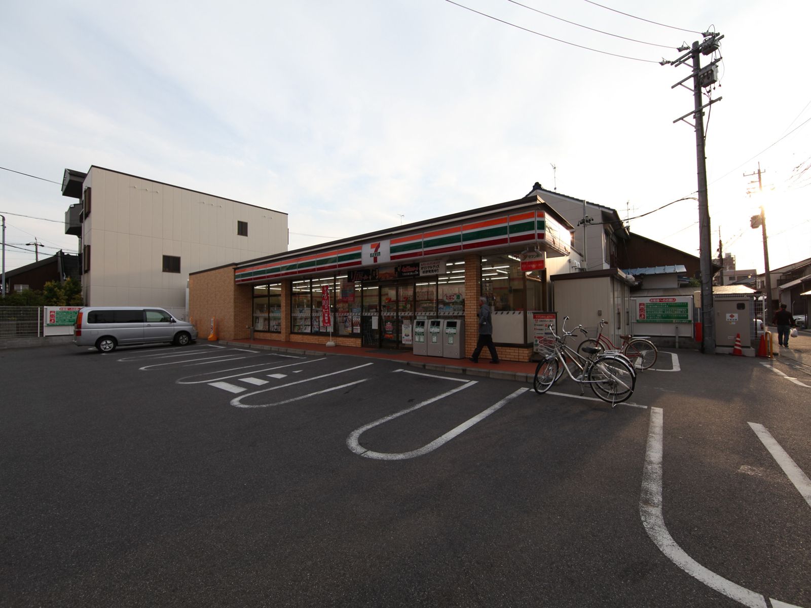 Ｌｅｇａｔｏ（レガート） セブンイレブン名古屋香呑町店