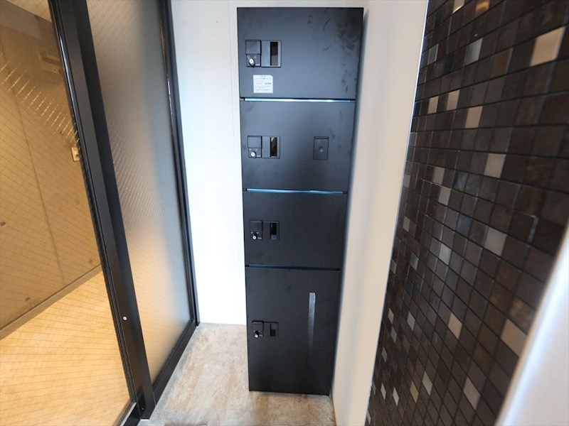 ヴィラトラウム 宅配ＢＯＸ完備