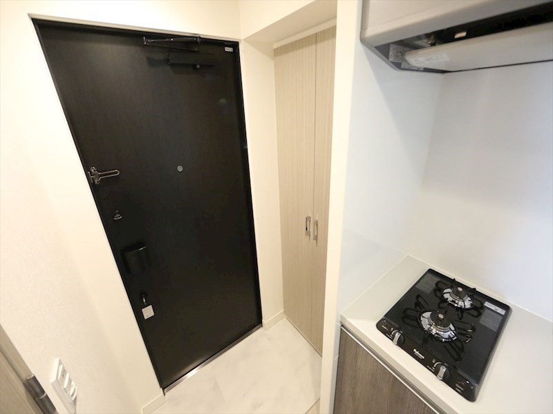 メイクス矢場町II 玄関　シューズボックス付（収納充実してます）