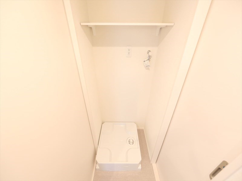 ハーモニーテラス神宮前 脱衣所　室内洗濯機置き場　同仕様写真