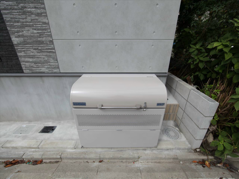 ＡＳＴＥＲＩＡ新栄 敷地内ゴミ捨て場