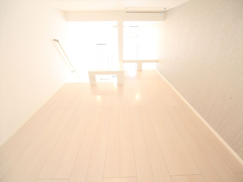Clover Court OZONE（クローバーコート大曽根） ロフト6帖（収納にも寝室にも使えます）　イメージ写真