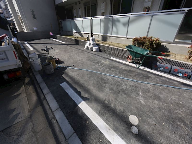 OHANA栄生 敷地内平面駐車場