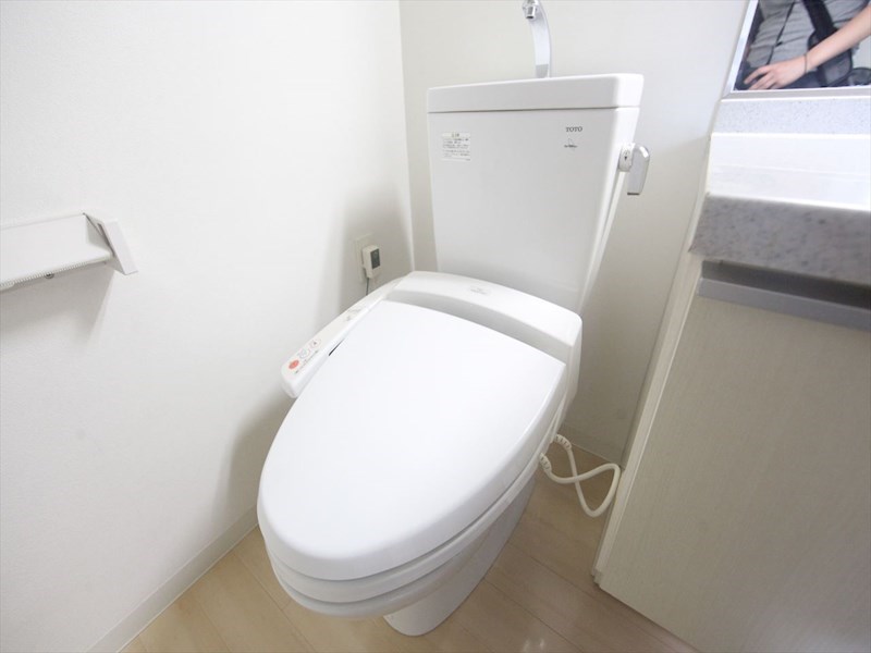 シャトー＆ホテル名駅南2nd 温水洗浄便座付トイレ