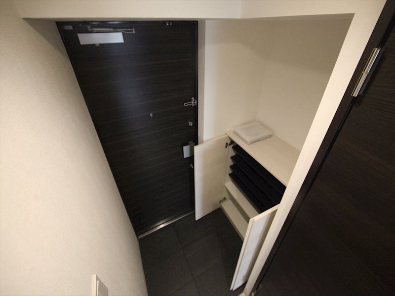 S-RESIDENCE名駅North 玄関　シューズボックス付（収納充実してます）