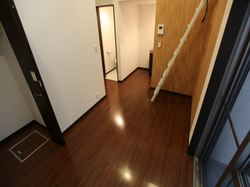 Ｌｕｃｋ（ラック） 洋室8.7帖　ロフト5.4帖（収納でもお部屋でもつ使えます）