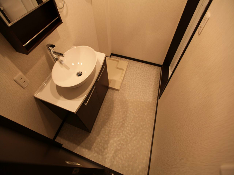 Ｌｕｃｋ（ラック） 脱衣所　デザイン洗面台　洗濯機ご用意できます