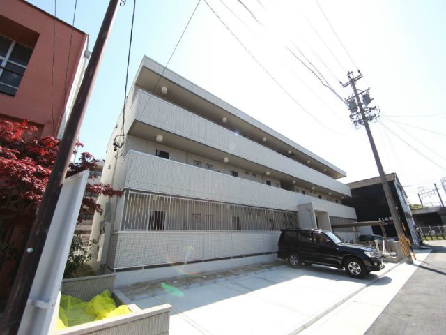 La maison de BV(ラメゾンドビーブイ) 愛知県名古屋市中川区山王4丁目3-21