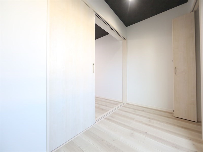 ＣＲＡＳＴＩＮＥ大杉 ＬＤＫ8.7帖　洋室3.2帖　エアコン完備　同仕様写真