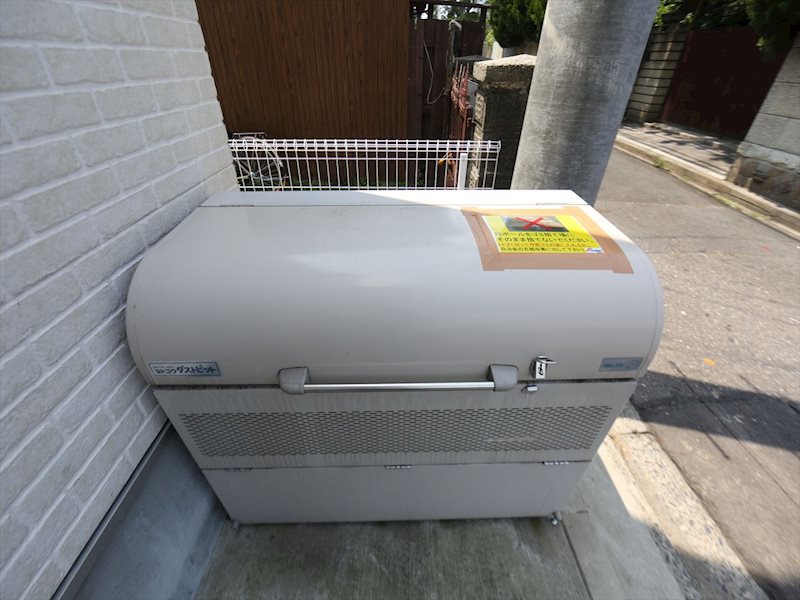 コンフォータブル本陣 敷地内ゴミ捨て場