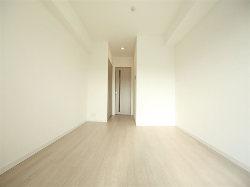 Ｓ－ＲＥＳＩＤＥＮＣＥ金山ＷＥＳＴ 洋室8.6帖　クローゼット付（収納充実してます）