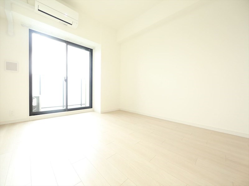 Ｓ－ＲＥＳＩＤＥＮＣＥ金山ＷＥＳＴ 洋室8.6帖　エアコン完備　クローゼット付　バルコニー