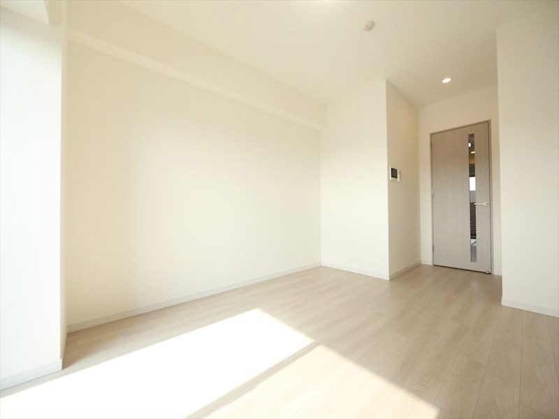 Ｓ－ＲＥＳＩＤＥＮＣＥ金山ＷＥＳＴ 洋室8.5帖　クローゼット付（収納充実してます）