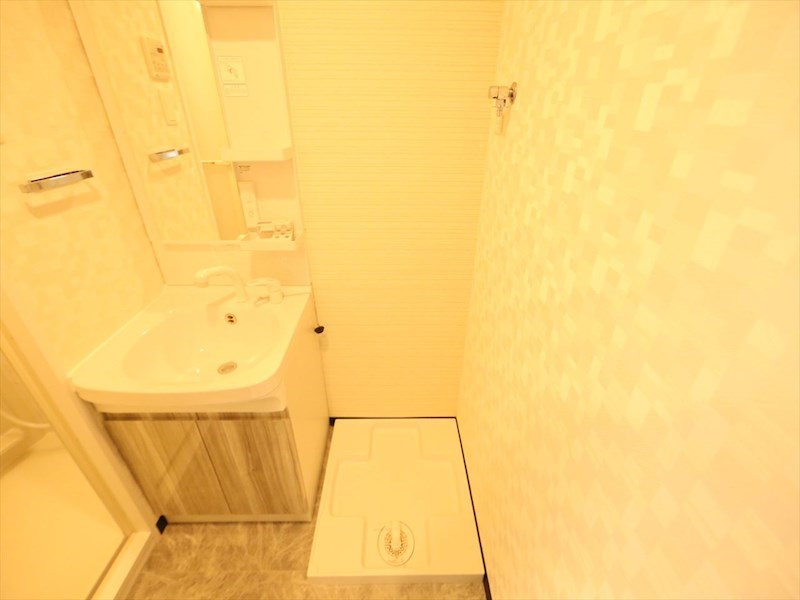 Ｓ－ＲＥＳＩＤＥＮＣＥ金山ＷＥＳＴ 脱衣所　室内洗濯機置き場