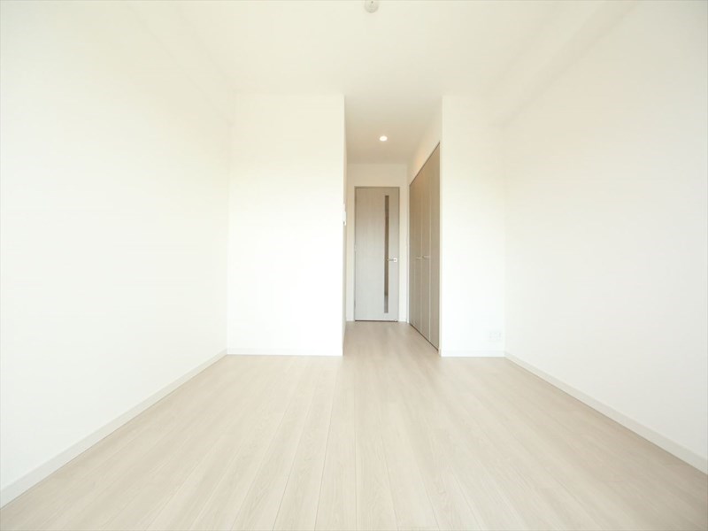 Ｓ－ＲＥＳＩＤＥＮＣＥ金山ＷＥＳＴ 洋室8.6帖　クローゼット付（収納充実してます）